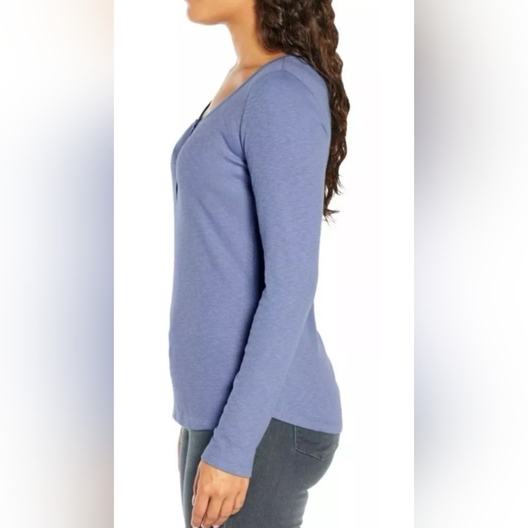 NWT Women's Eddie Bauer Henley long sleeve top, blue, small - Picture 4 of 8